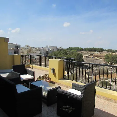Panoramic Penthouse Enjoying Sea And Country Views Marsaskala