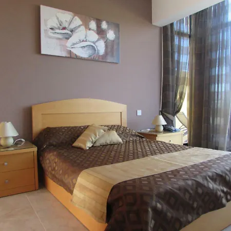 Panoramic Penthouse Enjoying Sea And Country Views Appartamento