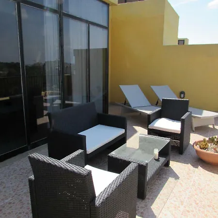 Panoramic Penthouse Enjoying Sea And Country Views * Marsaskala